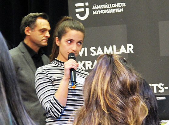 Mikael Thörn och Arbresha Rexhepi ledde elevdiskussionerna.